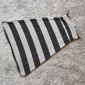 Azules - Medium - Gray and Black - 38 Inch Inseam - Skirt